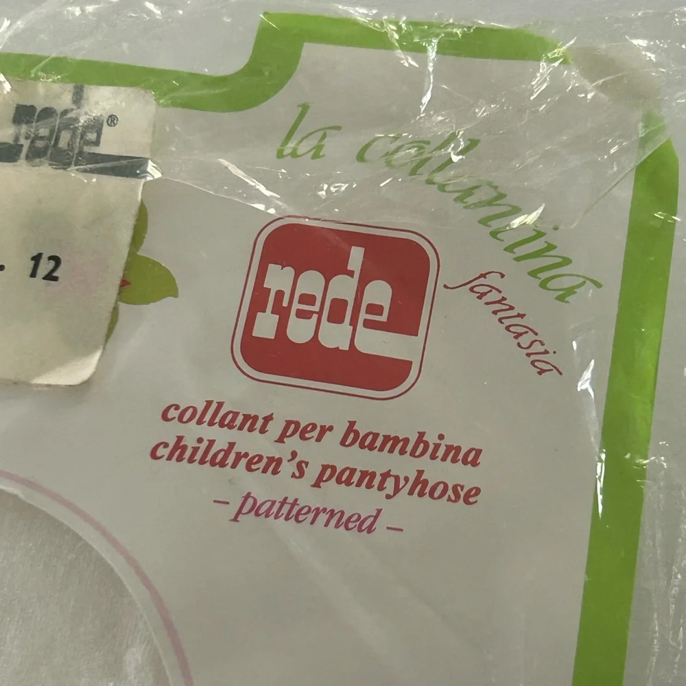 🦋 5/$25 - Vintage Rede Pantyhose - Pattern: Heart - Size 12 for 11-13 years
